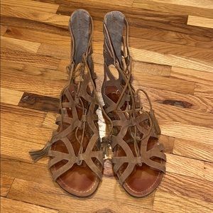 Jessica Simpson Tan Lace Up Gladiator Sandals!!